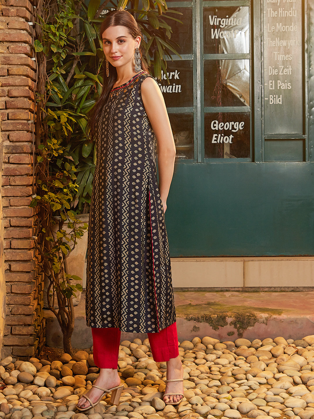 Ethnic Printed & Embroidered Straight Fit Kurta - Navy Blue