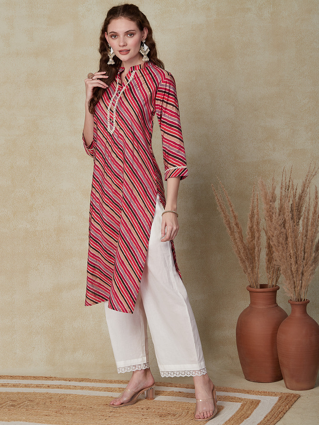 Lehriya Printed Lace Embellished Kurta - Pink