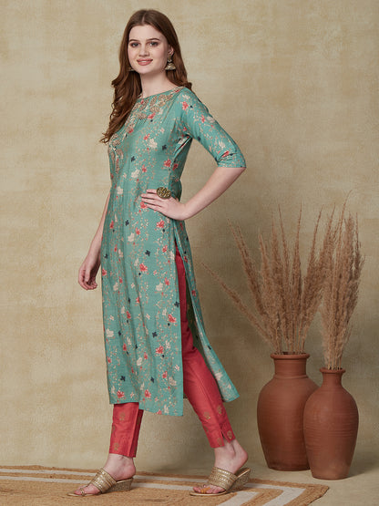 Abstract Printed Resham & Sequins Embroidered Kurta - Green