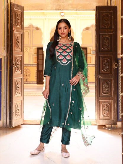 Solid Gotapatti & Aari Embroidered Kurta with Pants & Embroidered Dupatta - Green
