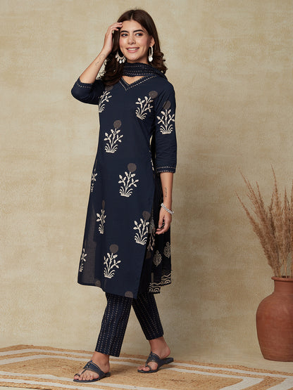 Floral Printed REsham & Sequins Embroidered Kurta with Pants & Dupatta - Navy Blue