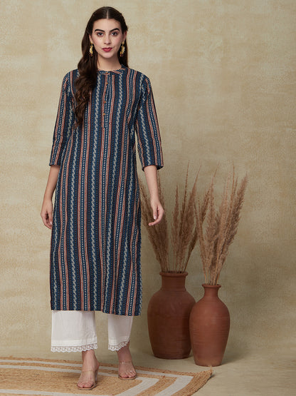 Abstract, Ethnic & Stripes Printed Wooden Buttoned Kurta - Blue