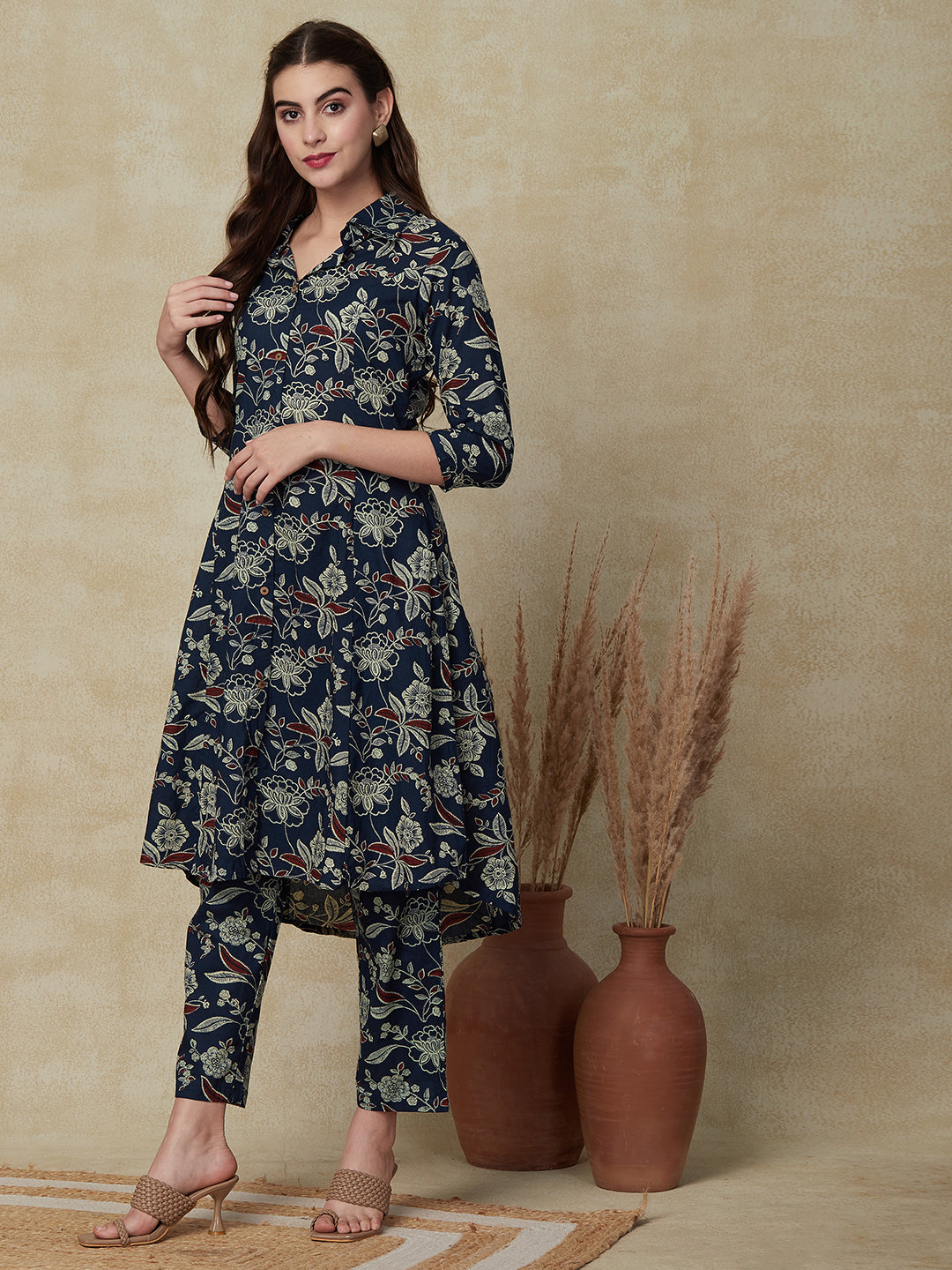 Floral Printed Wooden Buttoned A-line High-Low Hem Kurta with Pants Set - Blue