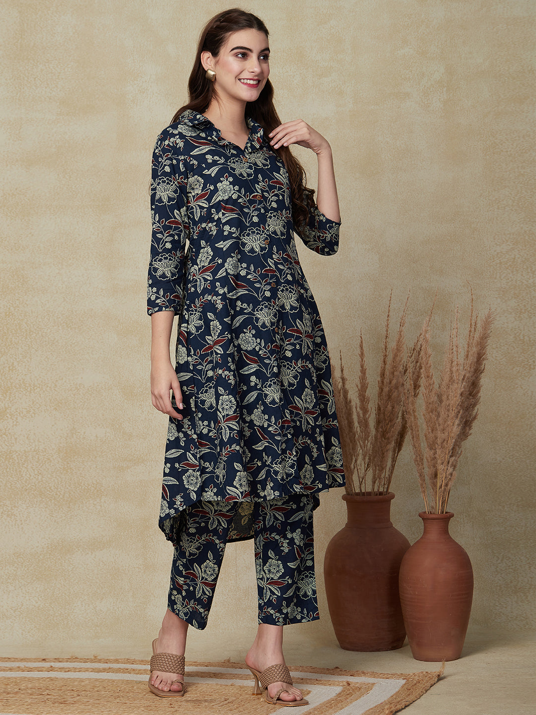 Floral Printed Wooden Buttoned A-line High-Low Hem Kurta with Pants Set - Blue