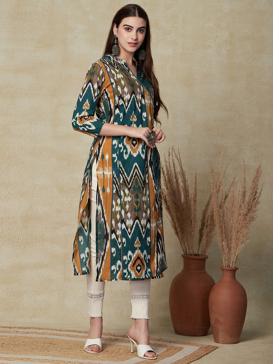 Abstract Printed Sequins Embroidered Crochet Lace Work Kurta - Green