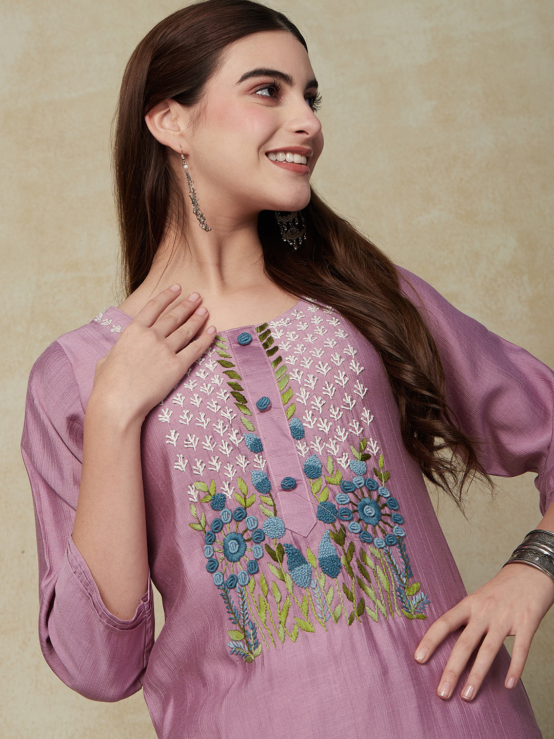 Solid Resham Floral Embroidered Kurta - Lavender