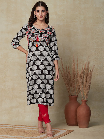 Floral Printed Resham Embroidered Fringed Tasseled Kurta- Black
