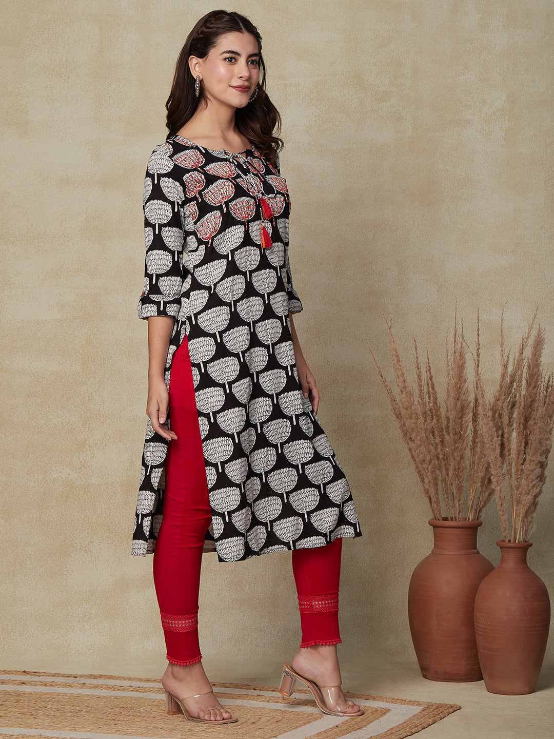 Floral Printed Resham Embroidered Fringed Tasseled Kurta- Black