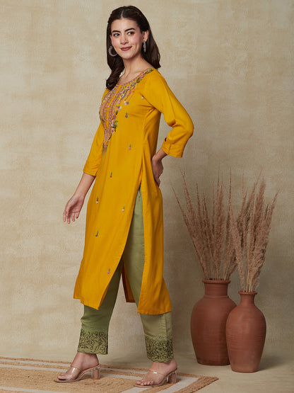 Floral Embroidered Straight Fit Kurta - Yellow