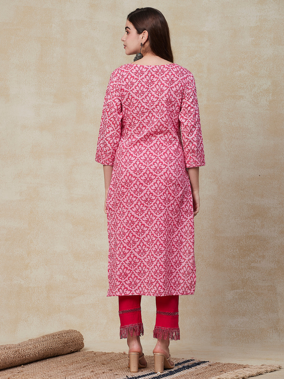 Ethnic Printed Sequins & Resham Embroidered Striped Kurta - Pink