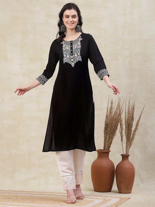 Solid Zari, Sequins, Mirror & Resham Embroidered kurta - Black