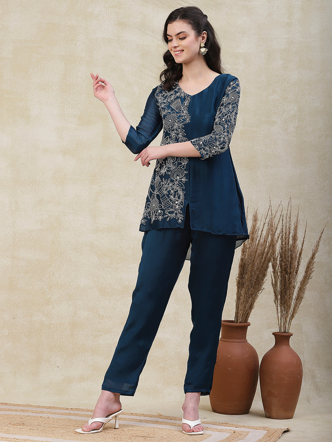 High low on sale kurti with jeans