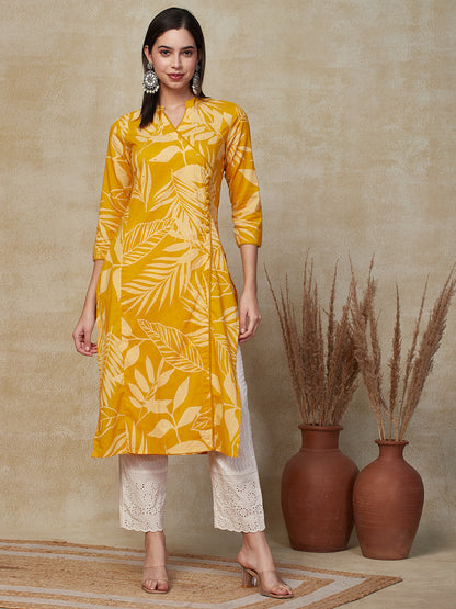 Ethnic Floral Printed Straight Fit Kurta - Yellow