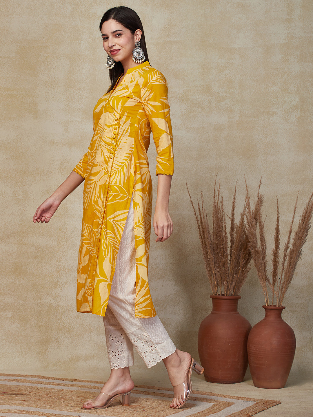 Ethnic Floral Printed Straight Fit Kurta - Yellow