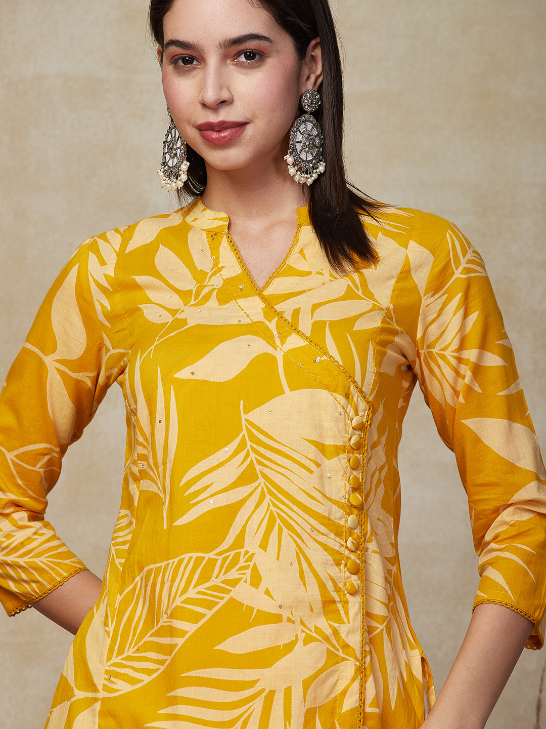 Ethnic Floral Printed Straight Fit Kurta - Yellow