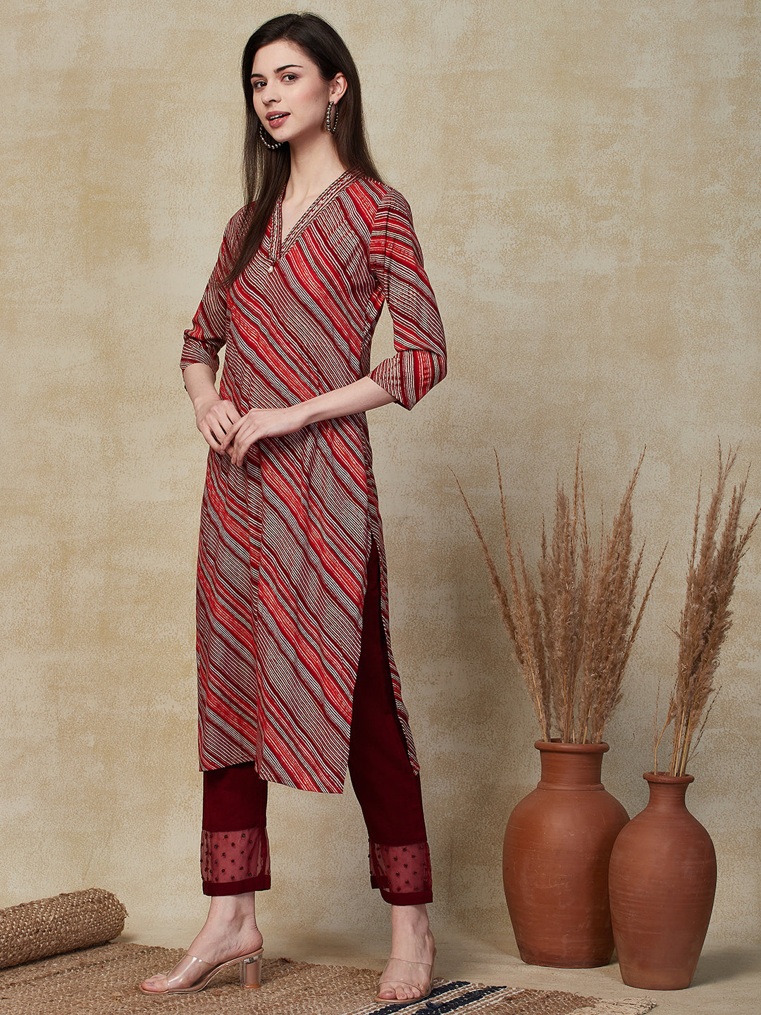 Ethnic Stripes Printed Straight Fit Kurta - Maroon