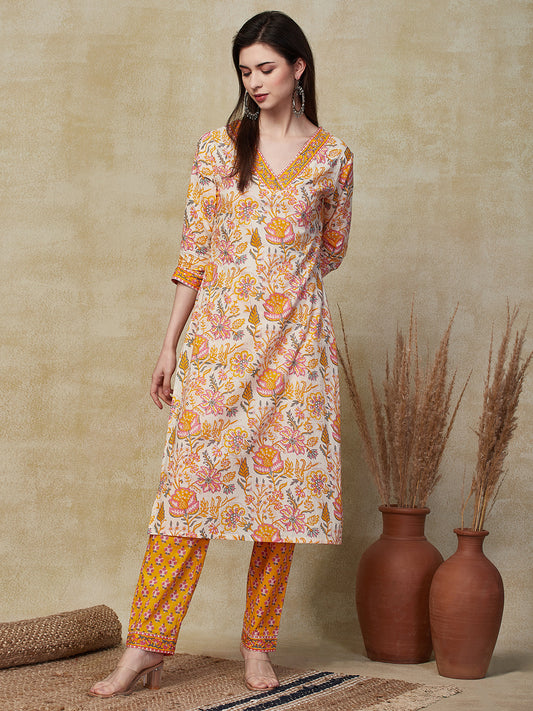 Floral Printed Straight Fit Kurta with Pant - Off White