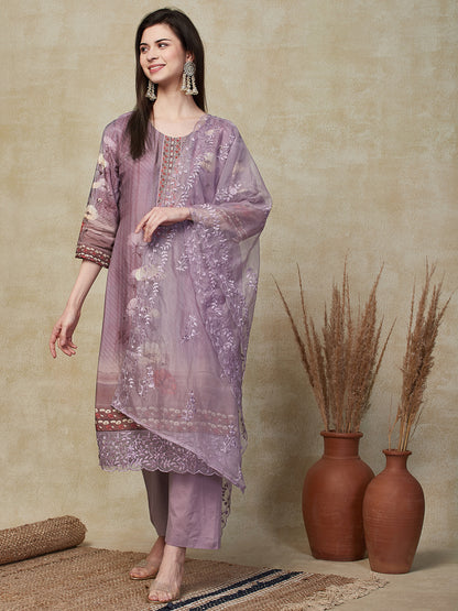 Ethnic Floral Printed Straight Fit Kurta with Pant & Dupatta - Lavender