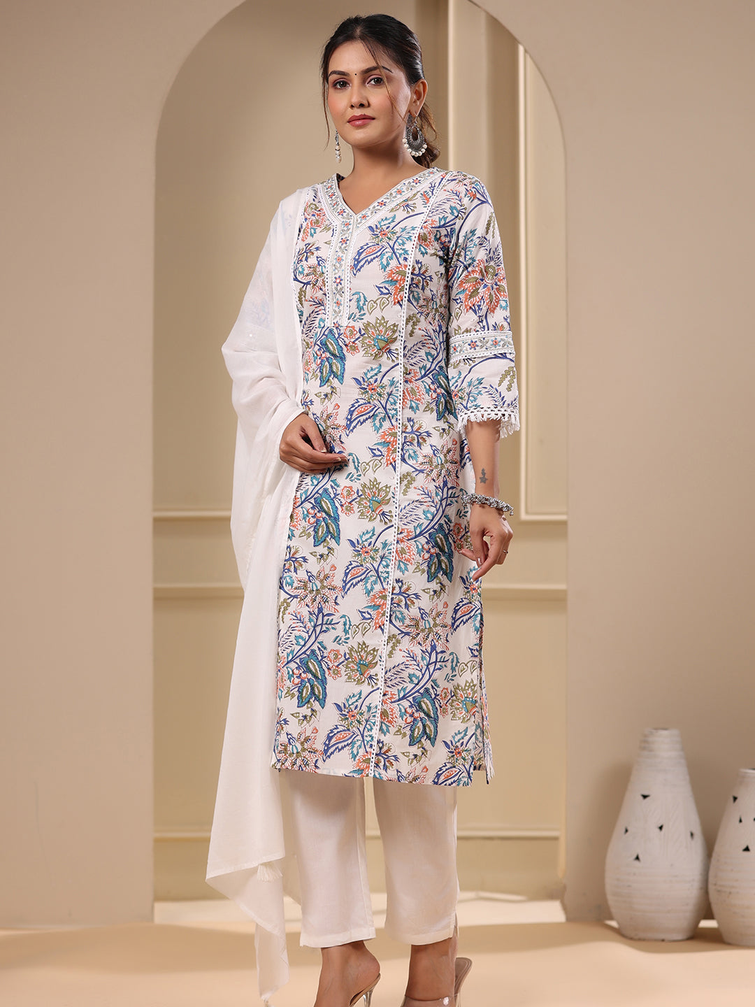Ethnic Floral Printed Straight Fit Kurta with Pant & Dupatta - White