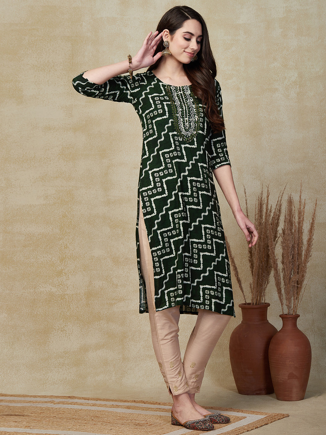 Chevron & Ethnic Printed Mirror & Resham Embroidered Kurta - Green