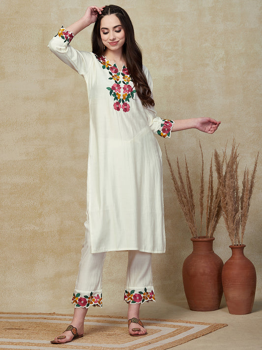 Floral Resham Embroidered Straight Fit Kurta with Pant - Off White