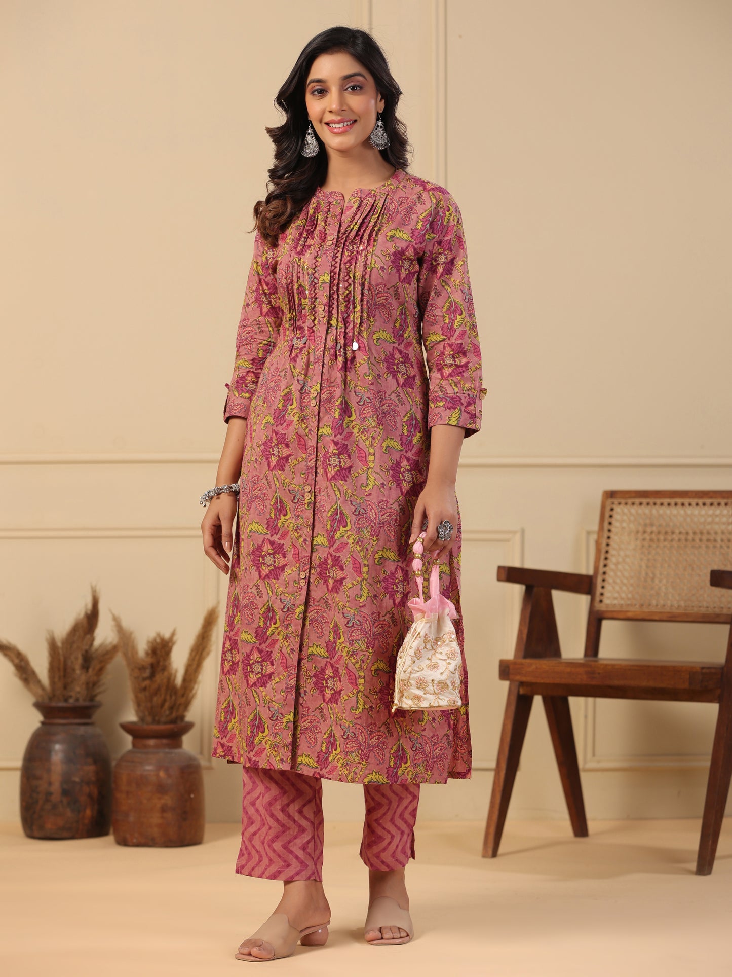 Floral Printed Resham & sequins Embellished Pin-tuck Kurta with Pants - Rose & Purple