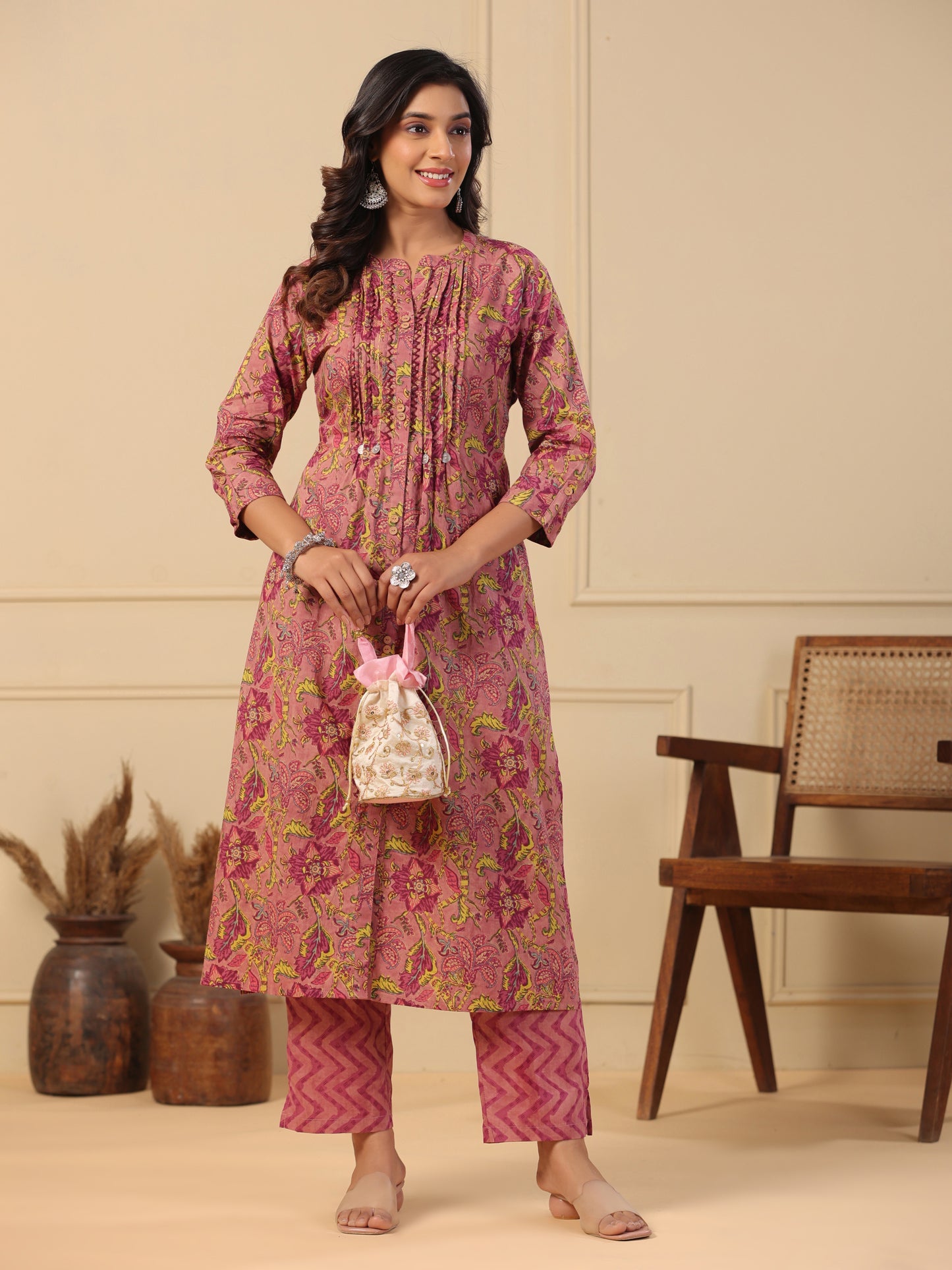 Floral Printed Resham & sequins Embellished Pin-tuck Kurta with Pants - Rose & Purple