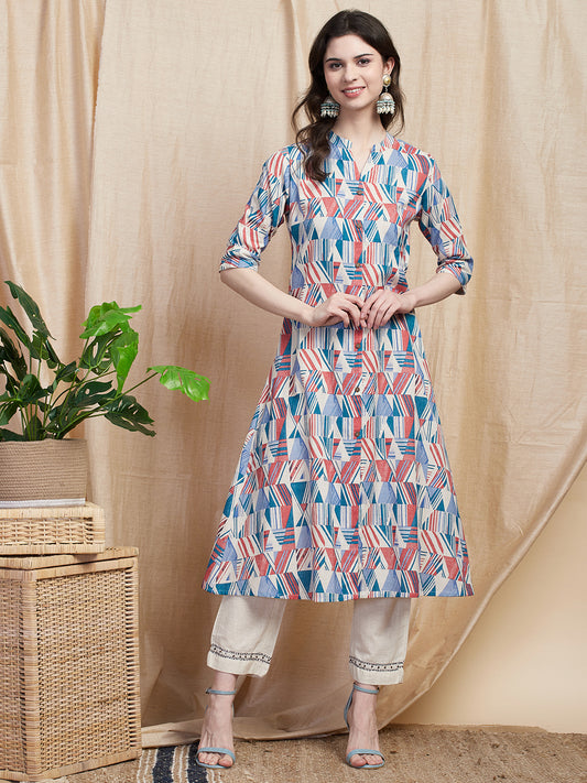 Abstract & Geometric Printed Wooden Buttoned A-line Kurta - White & Blue