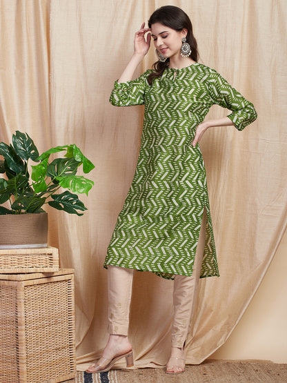 Abstract Printed Zari Embroidered Kurta - Green