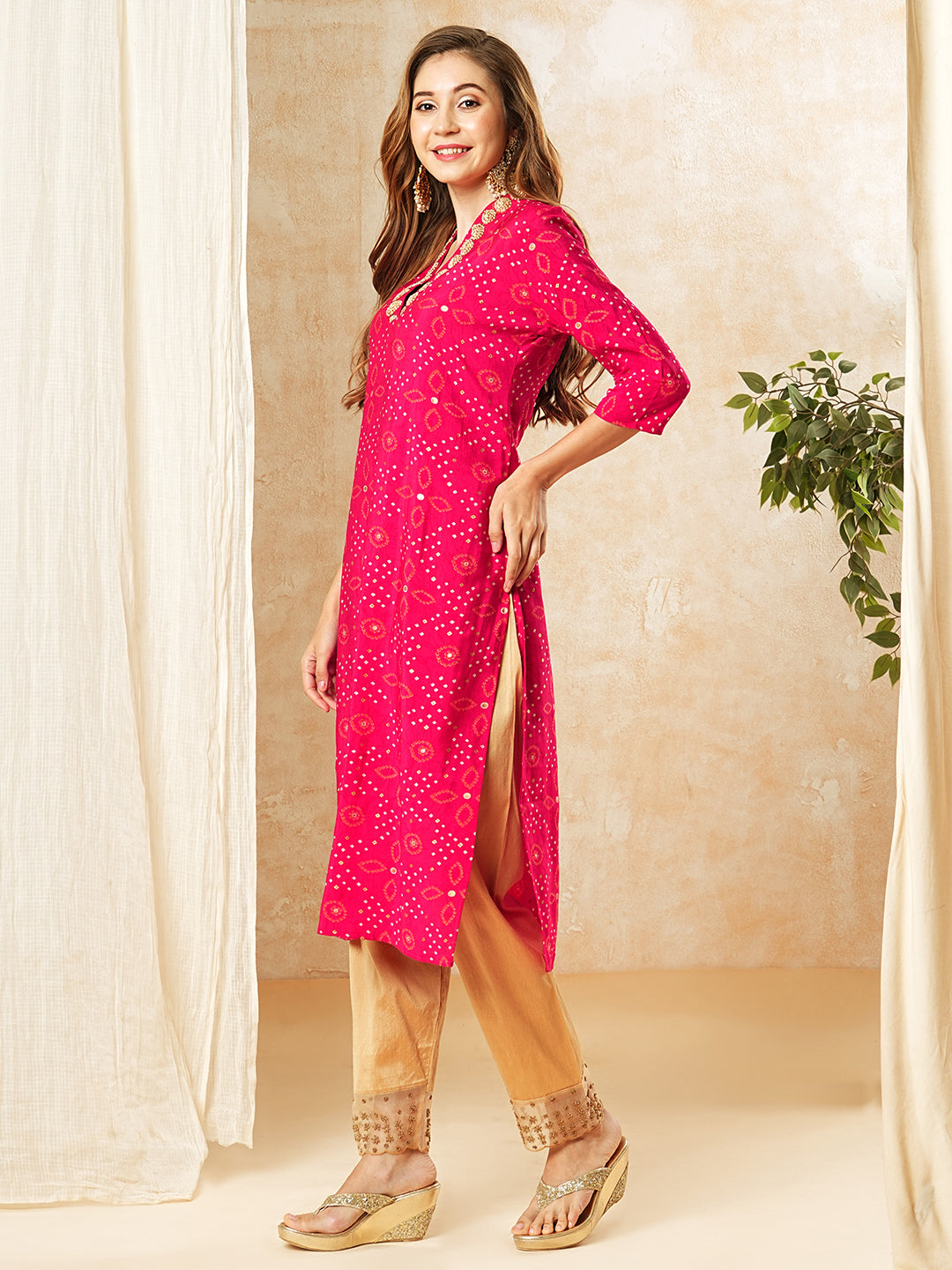 Ethnic Printed Sequins & Resham Embroidered Kurta - Pink