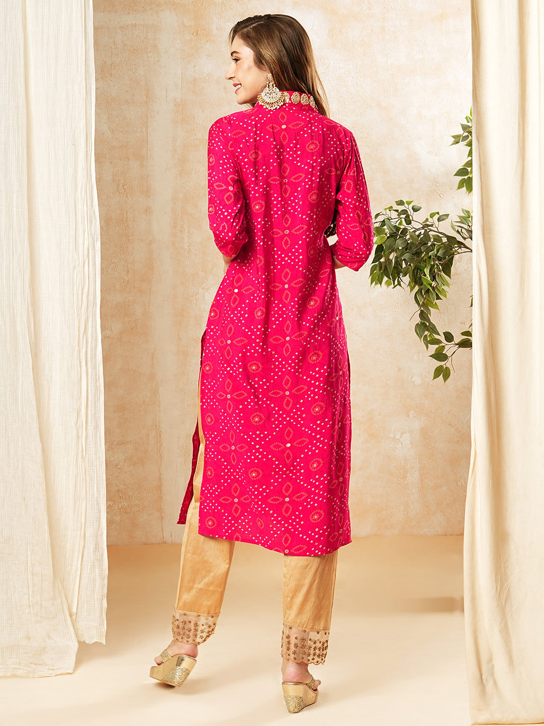 Ethnic Printed Sequins & Resham Embroidered Kurta - Pink