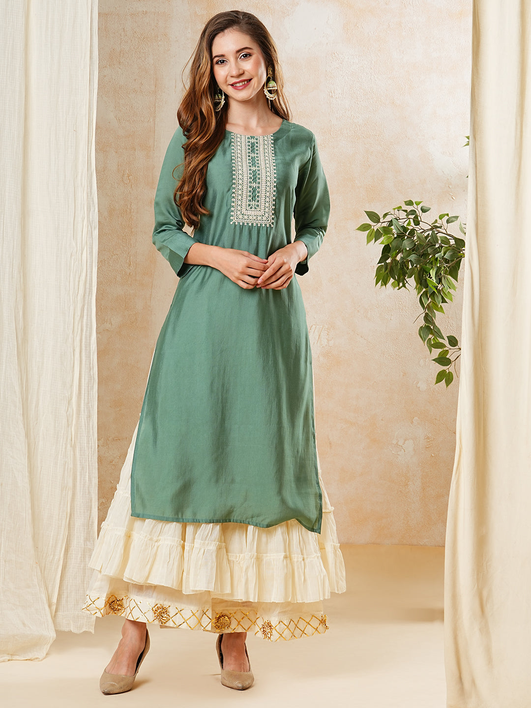 Solid Resham & Zari Embroidered Kurta - Green