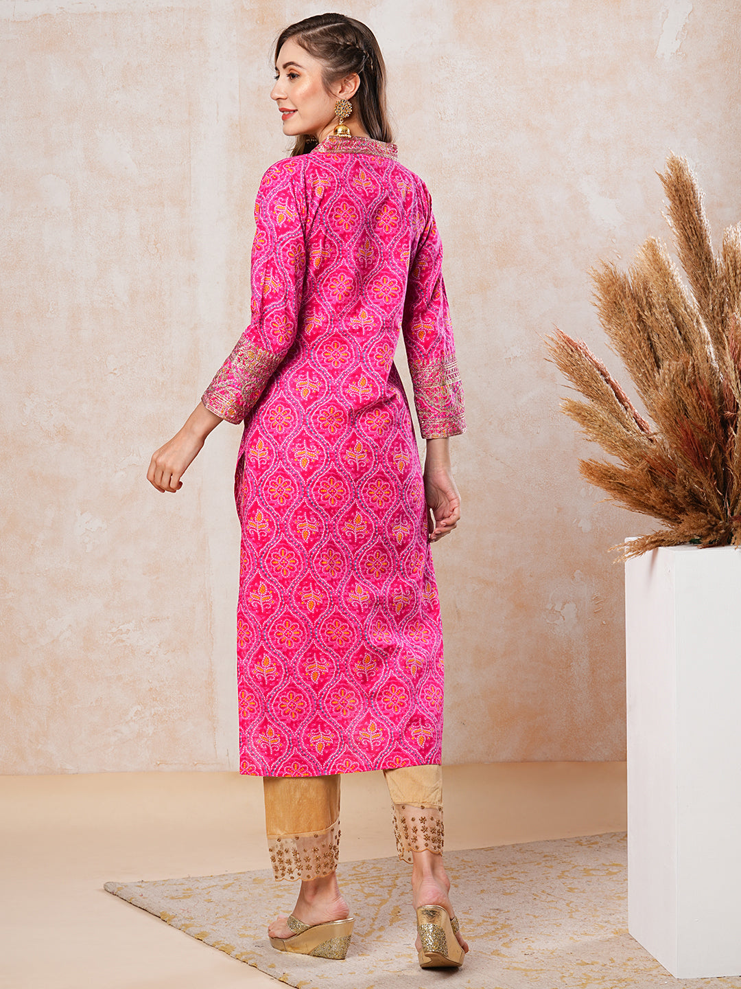 Ethnic Bandhani Style Printed Zari & Sequins Embroidered Kurta - Pink