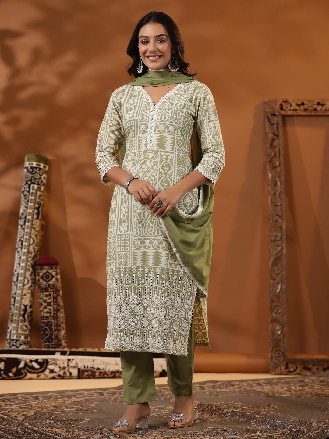 Cream cotton kurta and pants with mirror work mul dupatta- Set Of