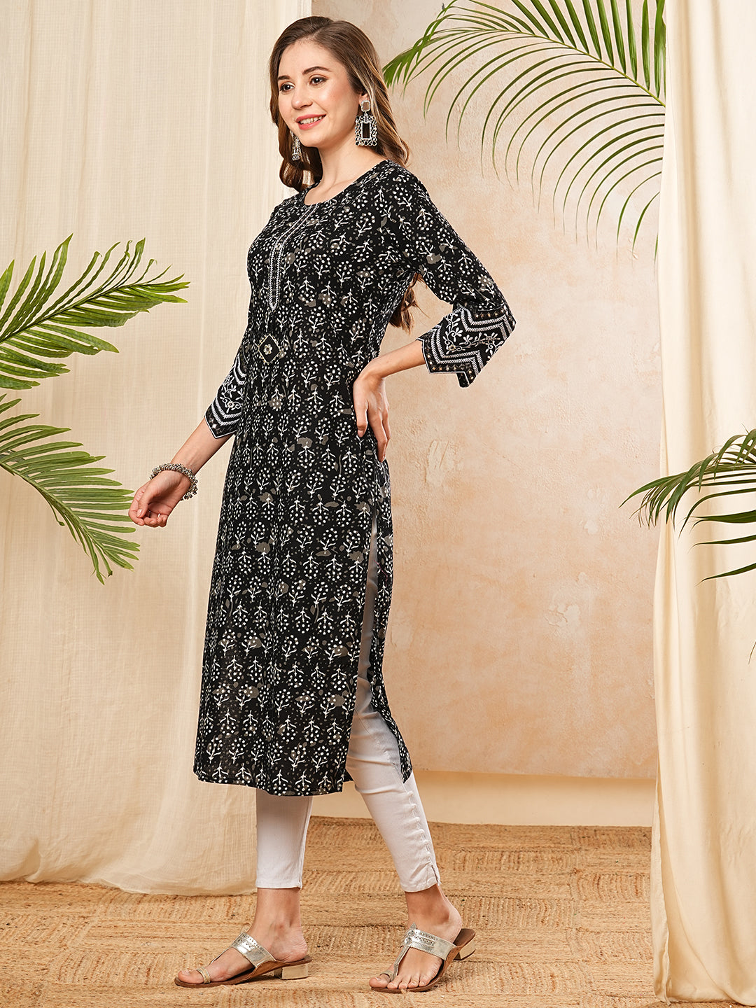 Ethnic Floral Printed & Embroidered Straight Fit Kurta - Black