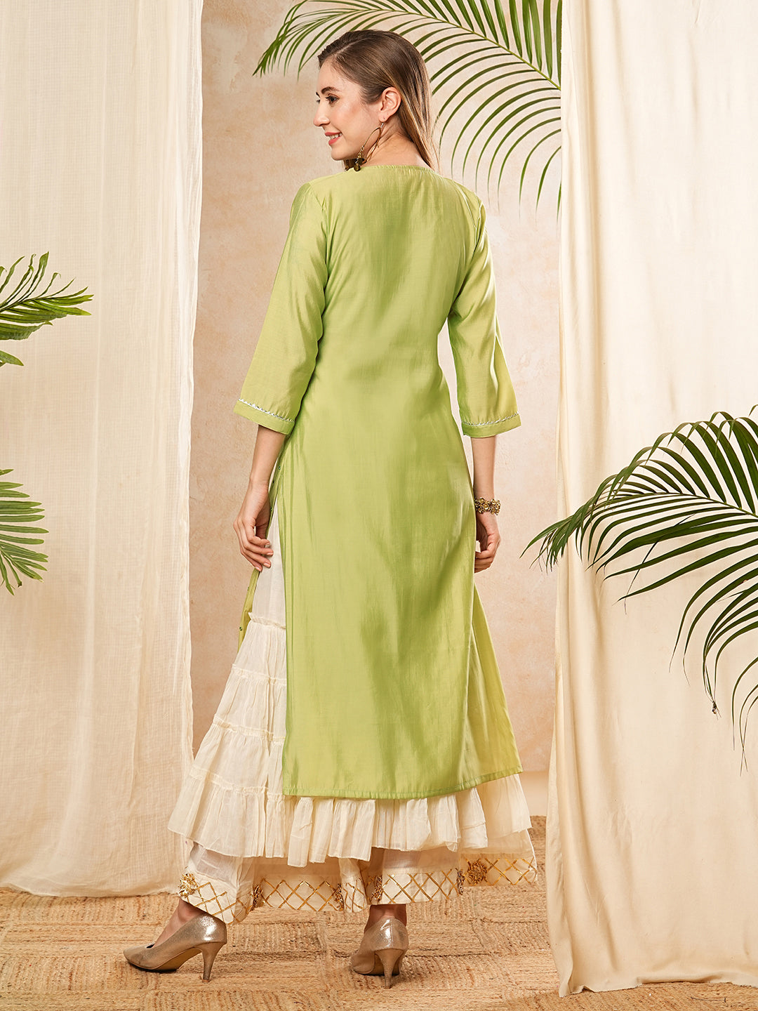 Solid Mirror Work Embroidered Straight Fit Kurta - Green