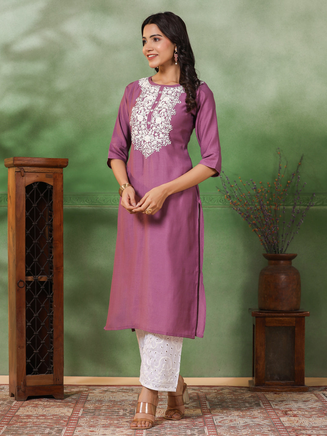 Solid Resham & Sequins Floral Embroidered Kurta - Mauve