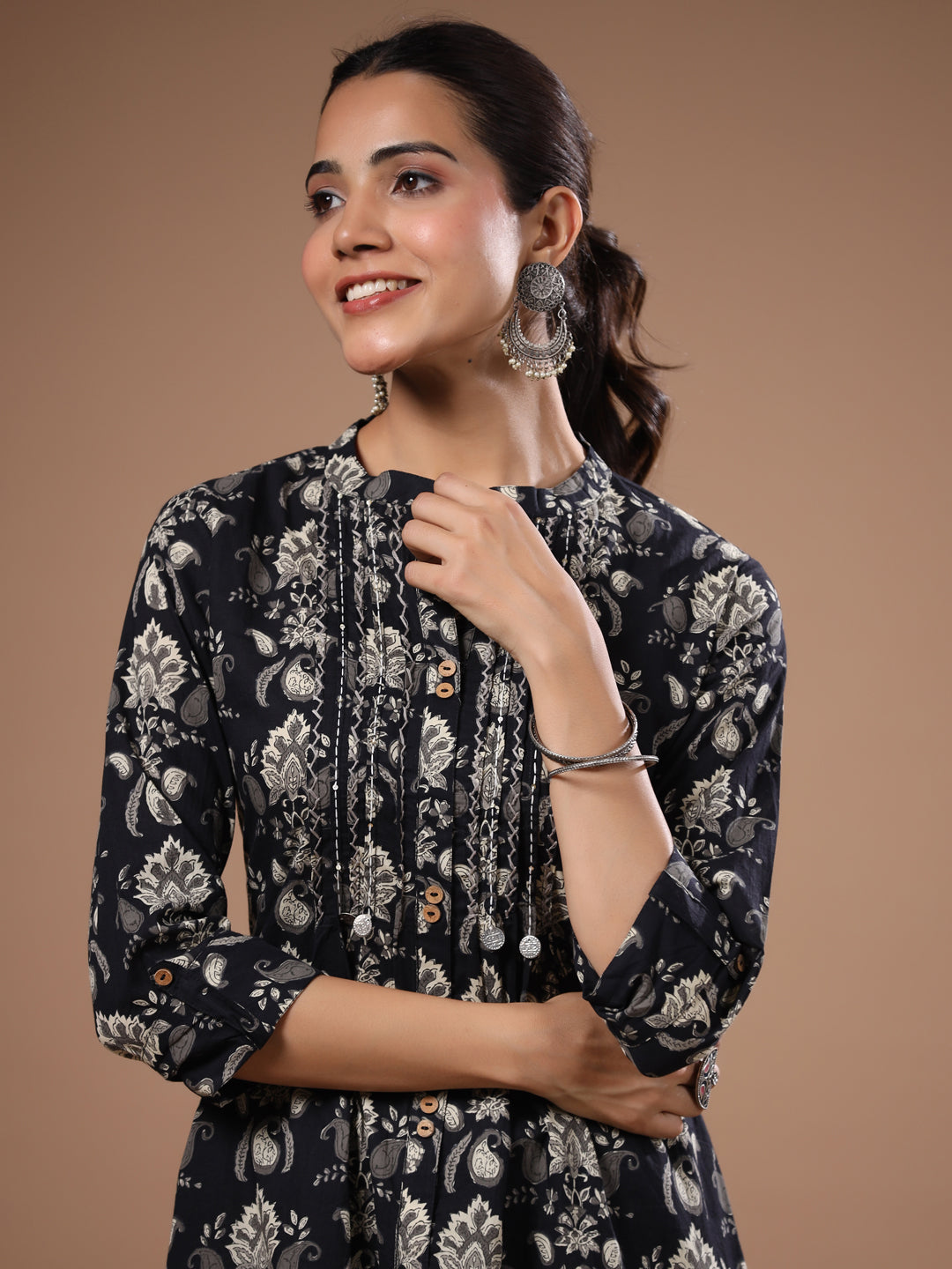 Floral Printed Resham & Tikki Embellished Kurta with Pants - Black