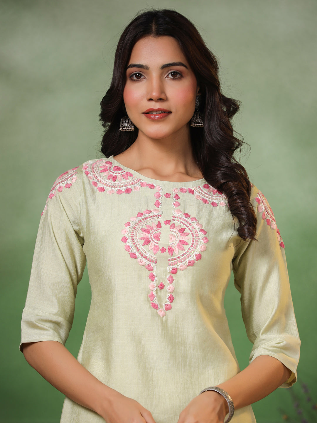 Solid Resham & Sequins Ethnic Embroidered Kurta - Light Green