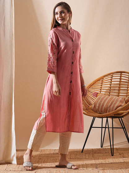 Solid Floral Embroidered Straight Fit Kurta - Pink