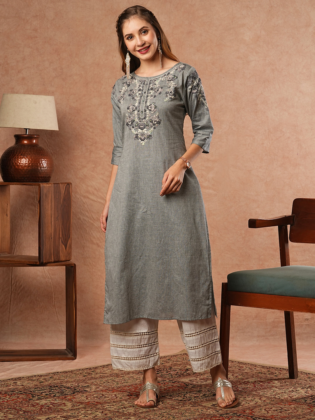 Solid Resham & Sequins Embroidered Kurta - Grey Melange