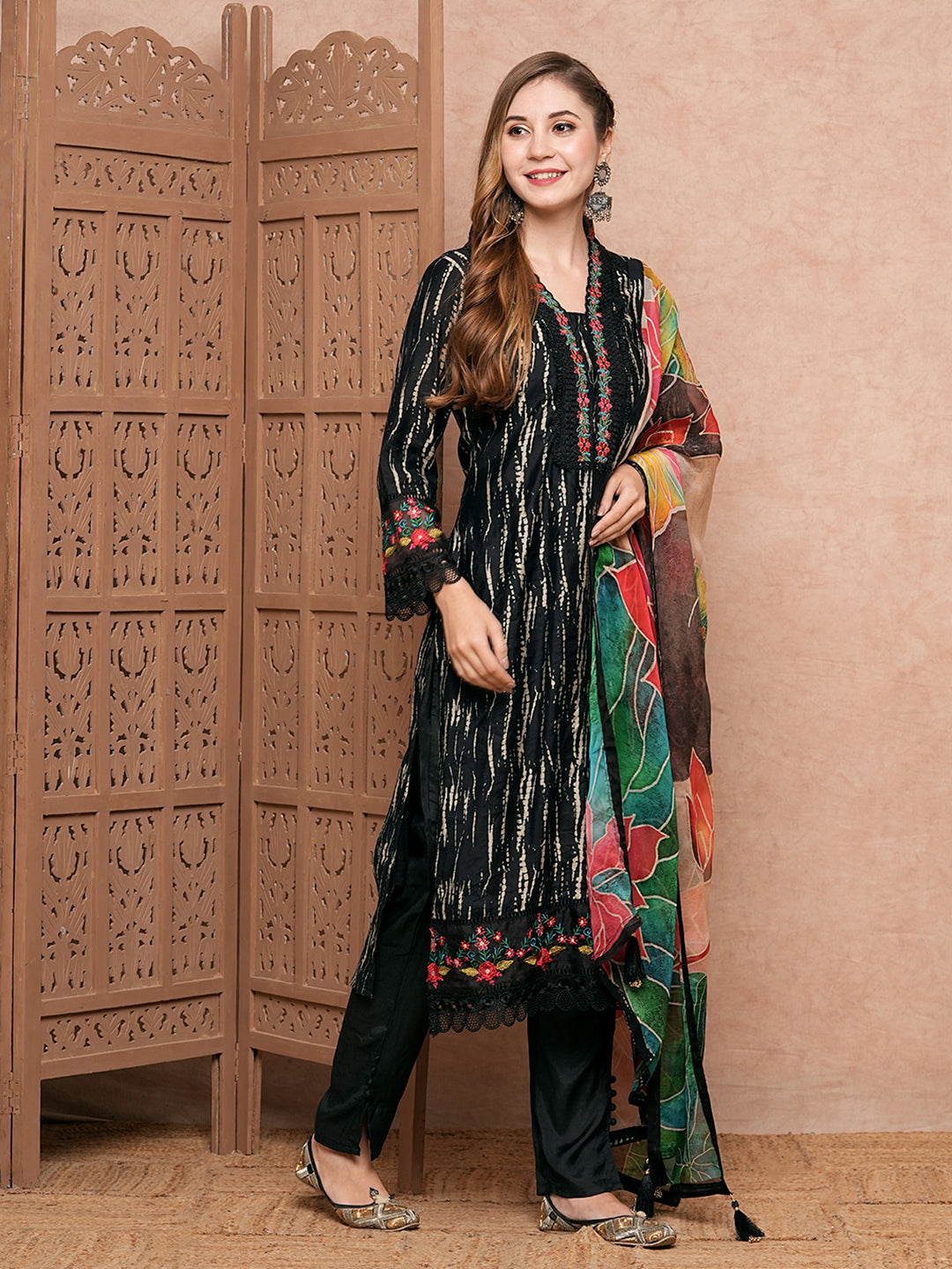 Shibori Printed Resham Embroidered Crochet Lace Work Kurta with Pants & Dupatta - Black