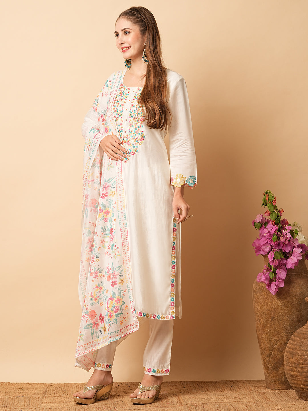 Floral Embroidered Straight Fit Kurta with Pant & Dupatta - White