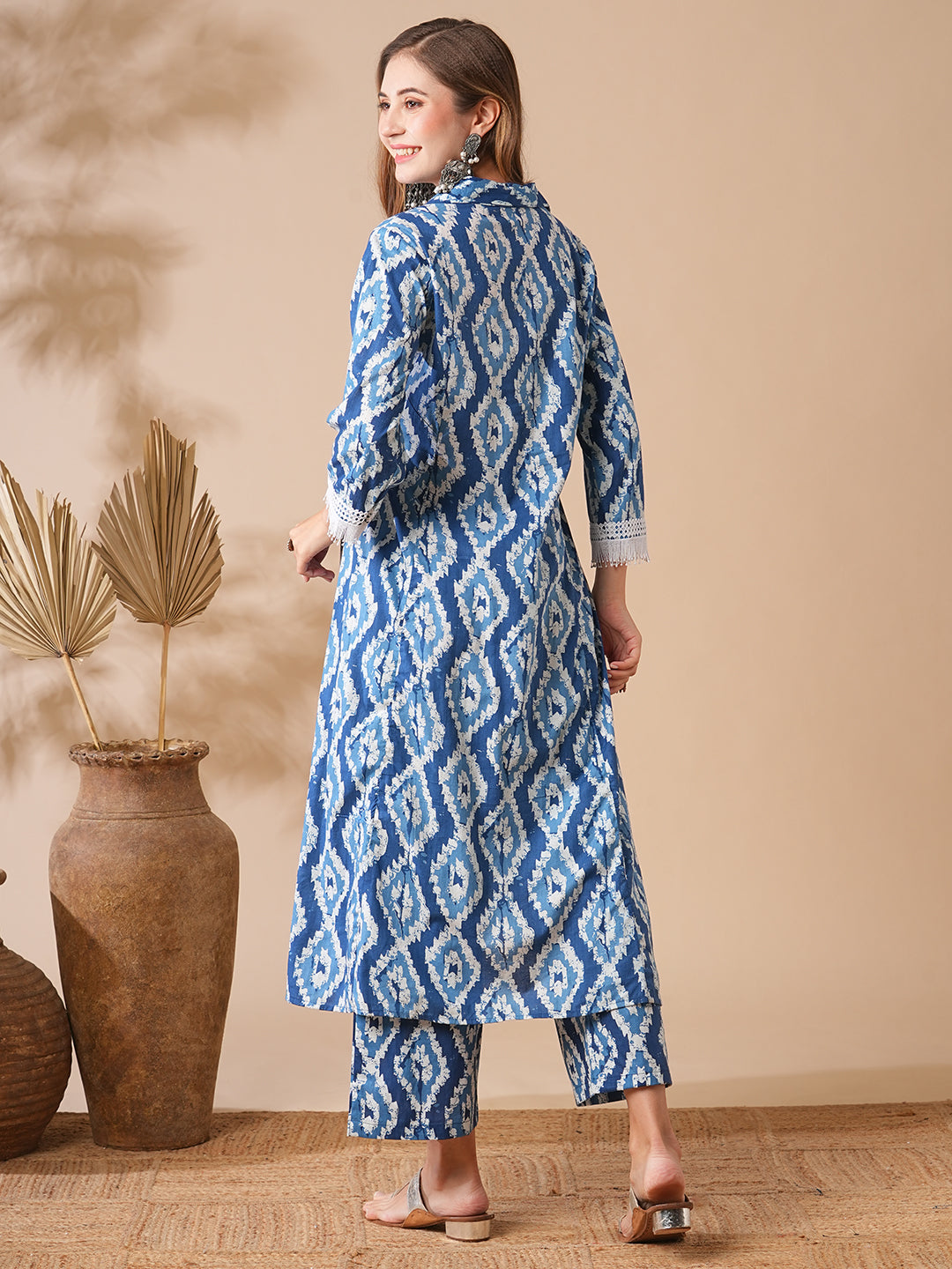 Abstract Printed Wooden Buttoned High-Low Hem Ailne Kurta with Pants - Blue