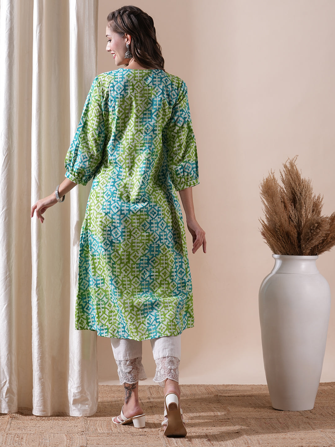 Abstract Printed Wooden Buttoned Pleated Front Kurta - Lime Green