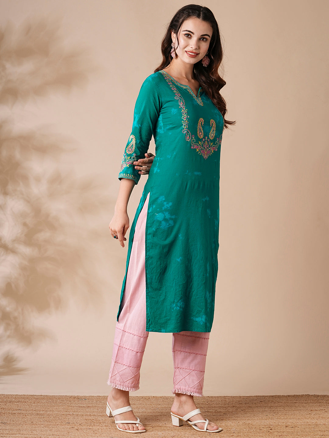 Shibori Printed Resham & Sequins Embroidered Kurta - Green