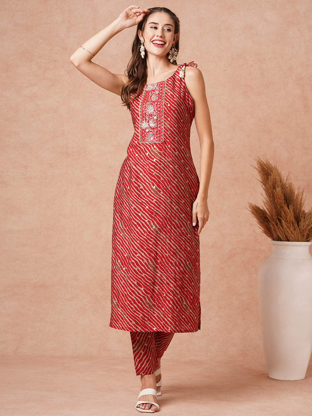 Lehriya Printed Resham & Sequins Embroidered Kurta with Pants - Red