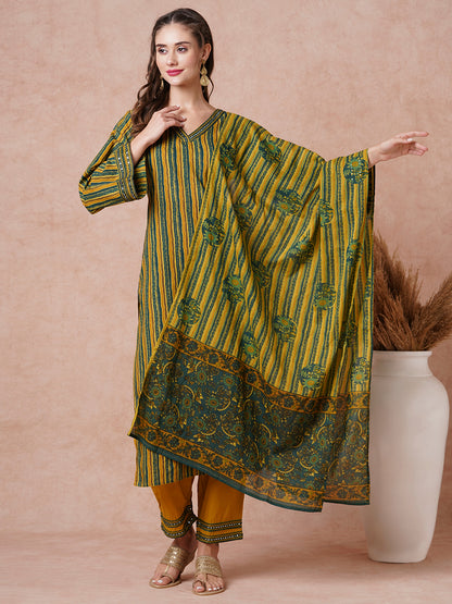 Floral Printed & Embroidered Straight Kurta with Pant & Pure Cotton Dupatta - Green