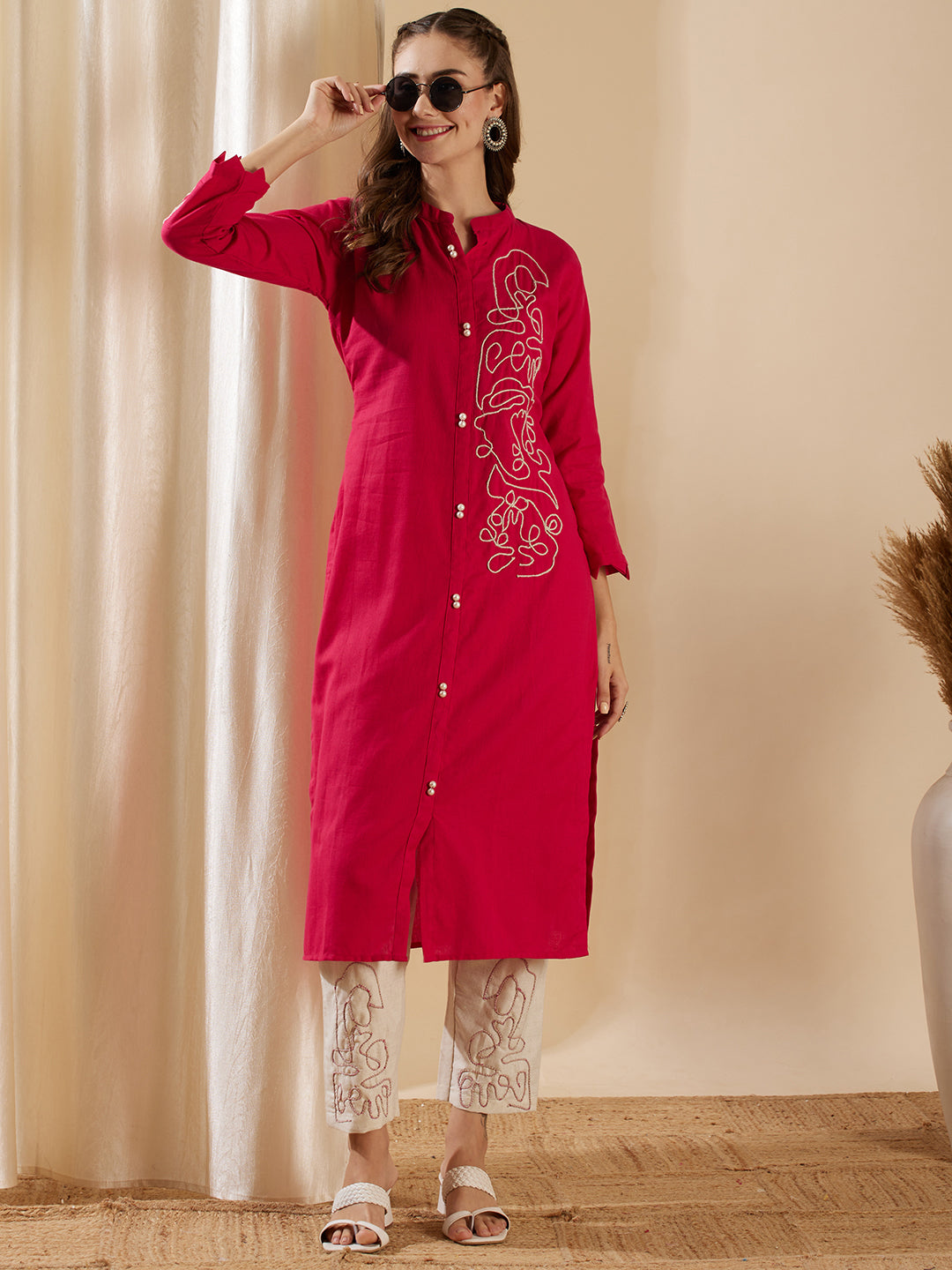 Solid Abstract Embroidered Straight Kurta with Pant - Pink