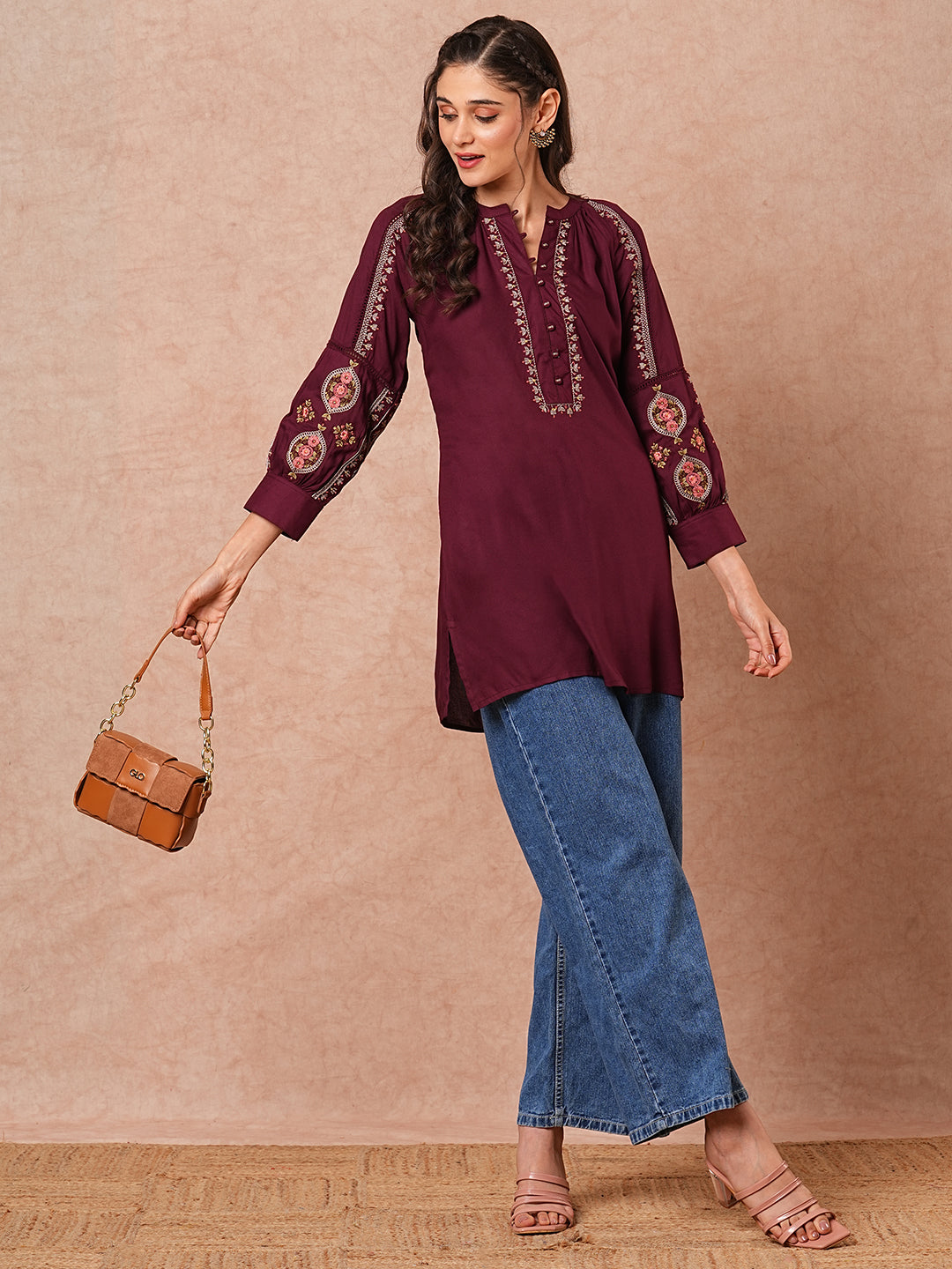 Floral Embroidered Solid Straight Fit Kurti - Burgundy